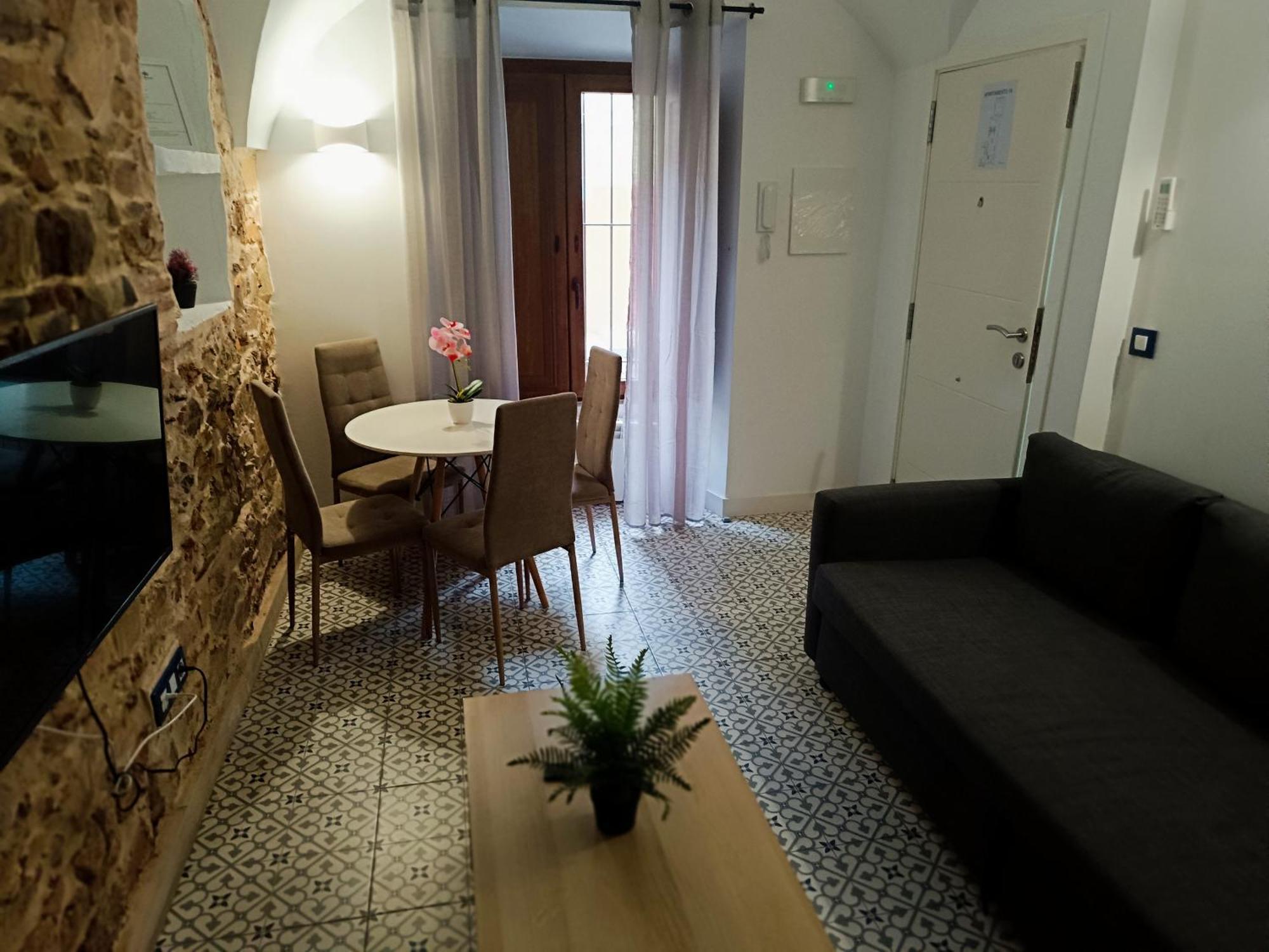 Al-Qazeres Suites Касерес Экстерьер фото