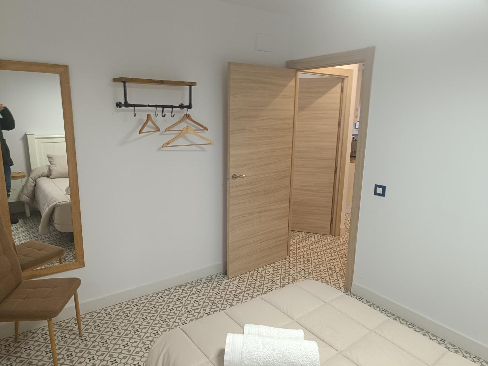 Al-Qazeres Suites Касерес Экстерьер фото
